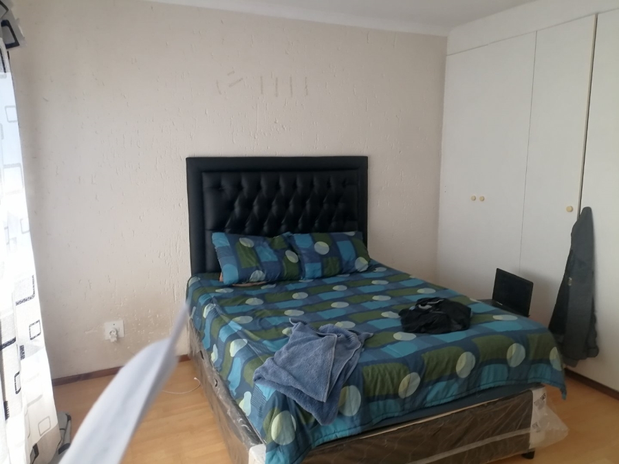 2 Bedroom Property for Sale in Beyers Park Gauteng