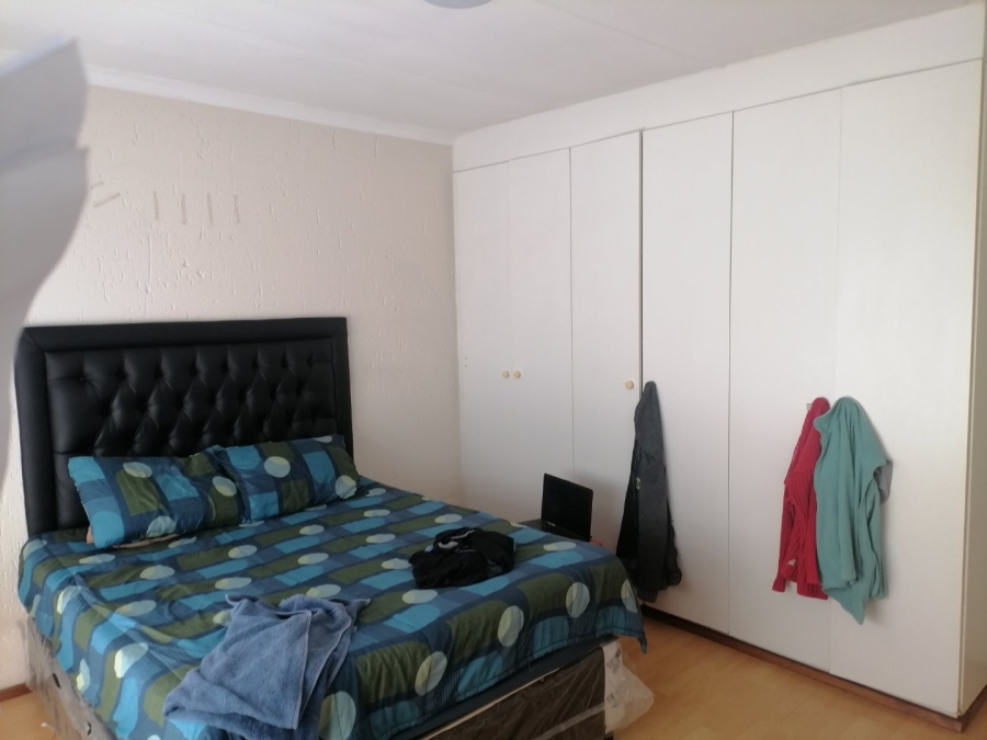 2 Bedroom Property for Sale in Beyers Park Gauteng