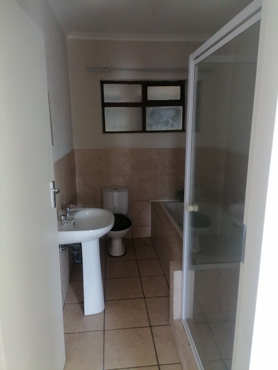 2 Bedroom Property for Sale in Beyers Park Gauteng