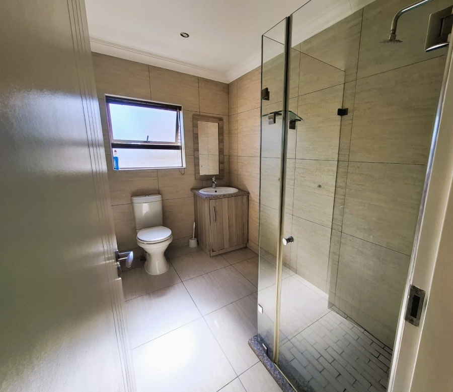 To Let 3 Bedroom Property for Rent in Equestria Gauteng