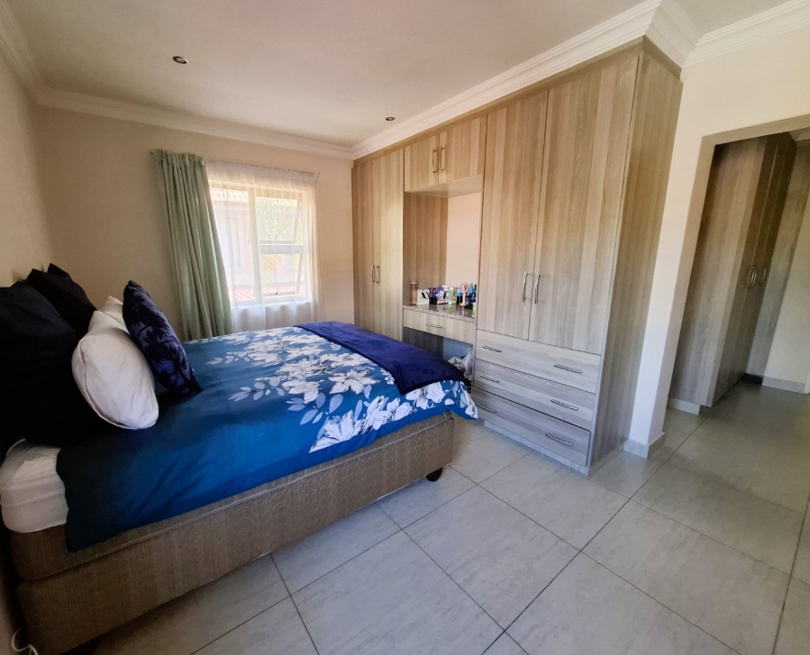 To Let 3 Bedroom Property for Rent in Equestria Gauteng