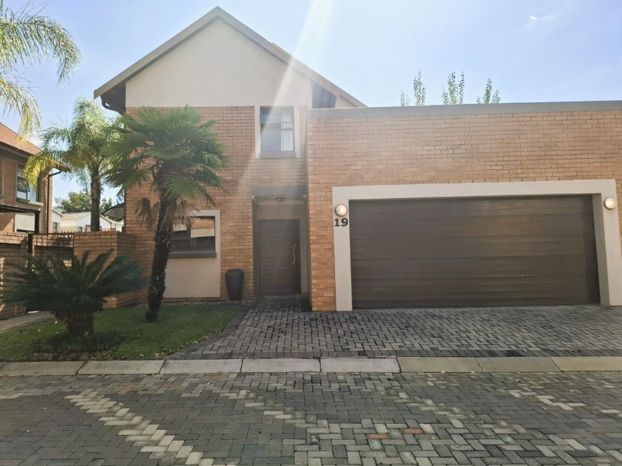 To Let 3 Bedroom Property for Rent in Equestria Gauteng