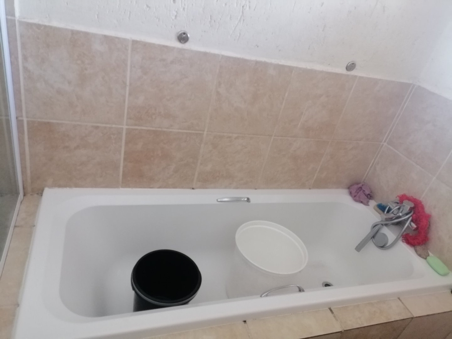 2 Bedroom Property for Sale in Beyers Park Gauteng