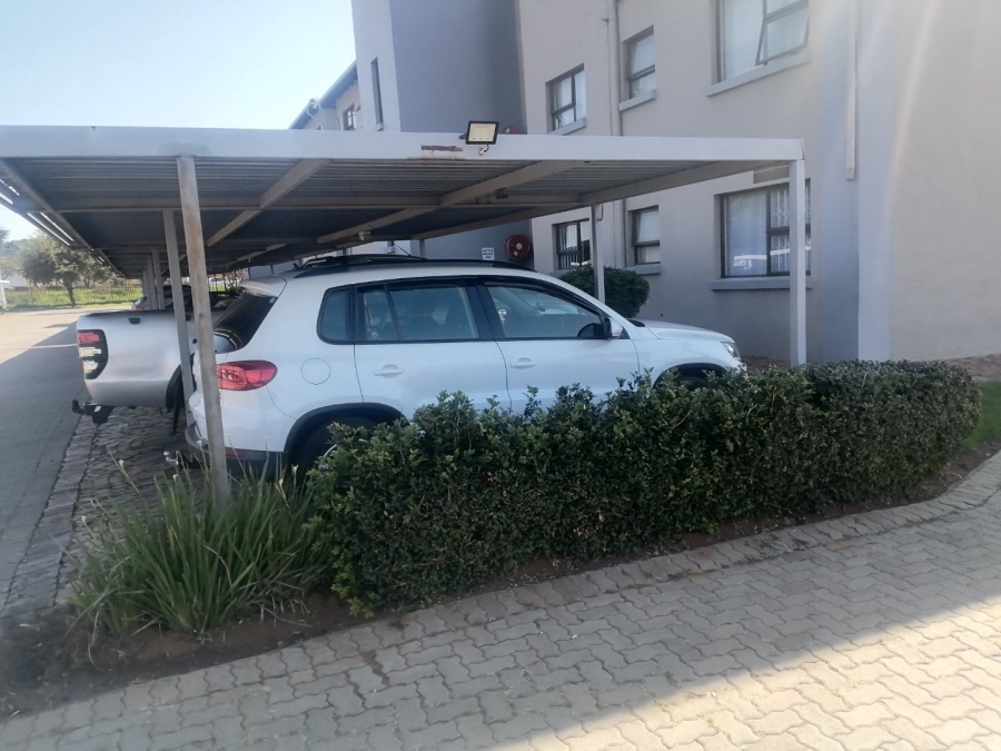 2 Bedroom Property for Sale in Beyers Park Gauteng