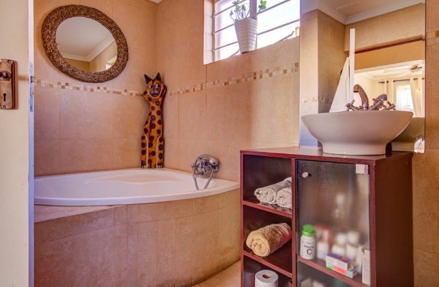3 Bedroom Property for Sale in Rynfield Gauteng