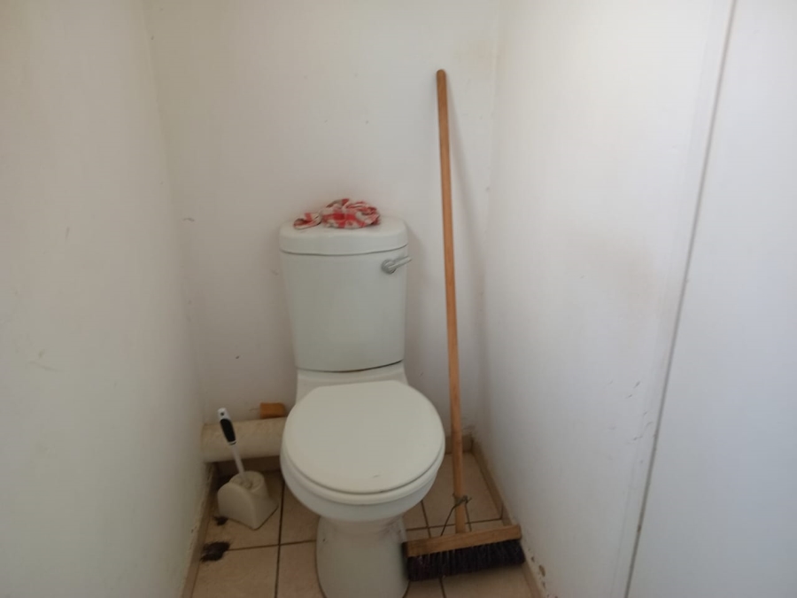 5 Bedroom Property for Sale in Cosmo City Gauteng