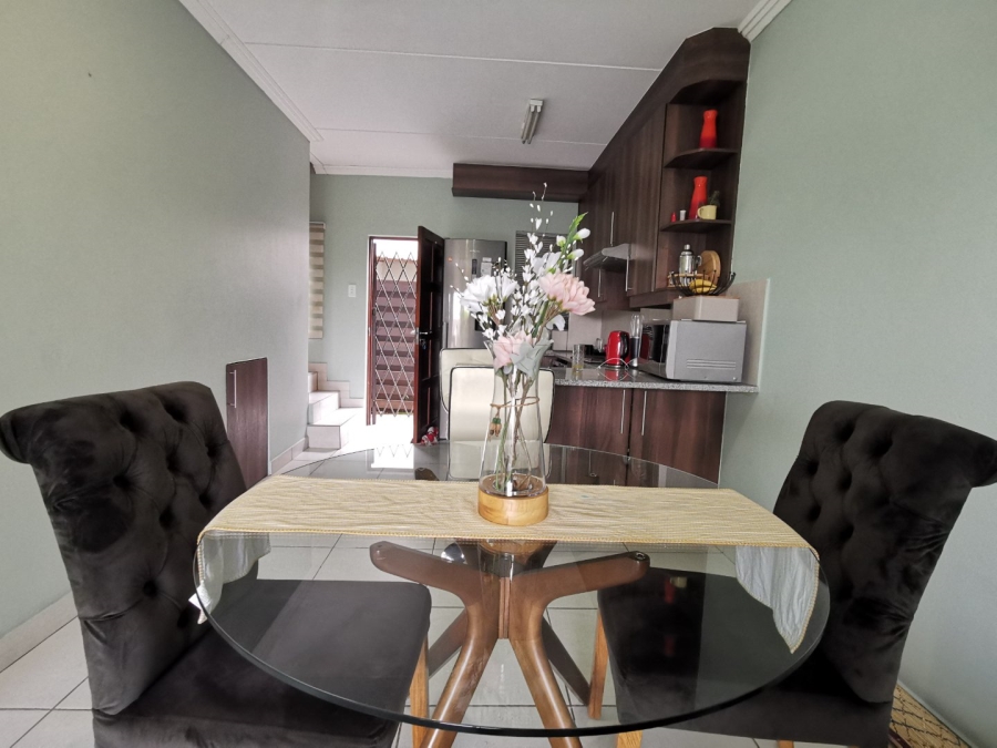 2 Bedroom Property for Sale in Mayberry Park Gauteng