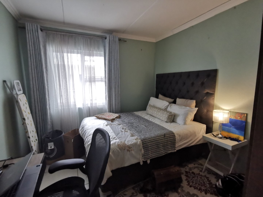 2 Bedroom Property for Sale in Mayberry Park Gauteng