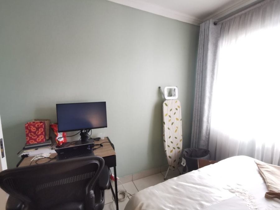 2 Bedroom Property for Sale in Mayberry Park Gauteng