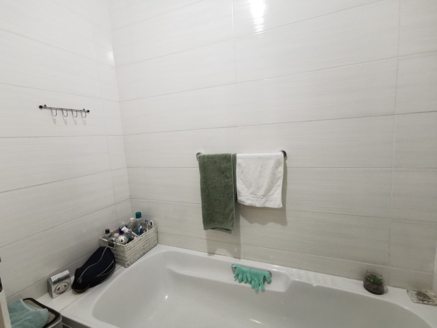 2 Bedroom Property for Sale in Mayberry Park Gauteng