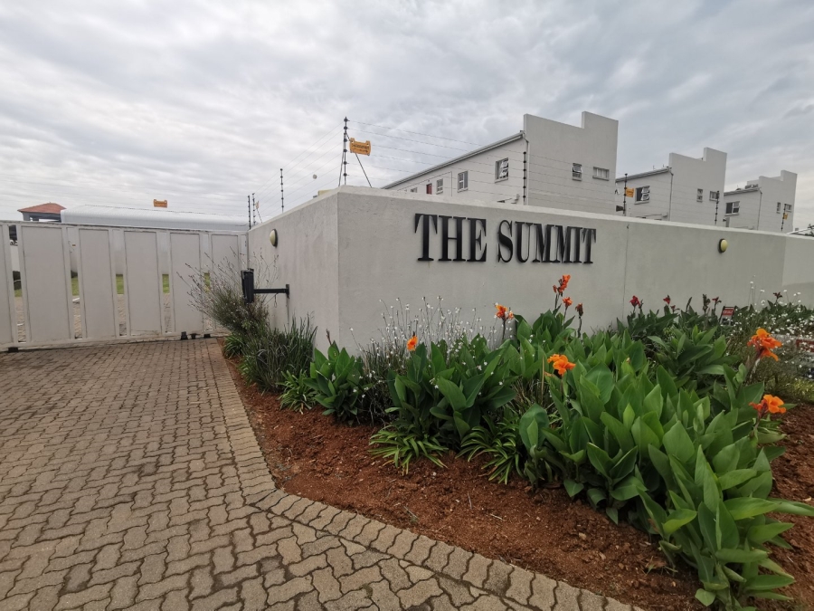 2 Bedroom Property for Sale in Mayberry Park Gauteng