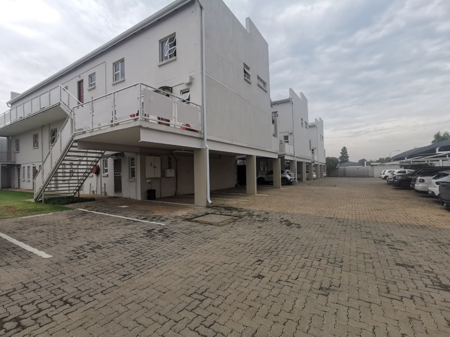 2 Bedroom Property for Sale in Mayberry Park Gauteng
