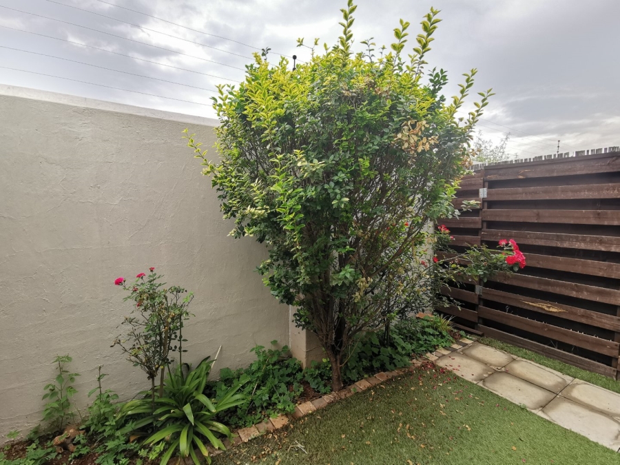 2 Bedroom Property for Sale in Mayberry Park Gauteng