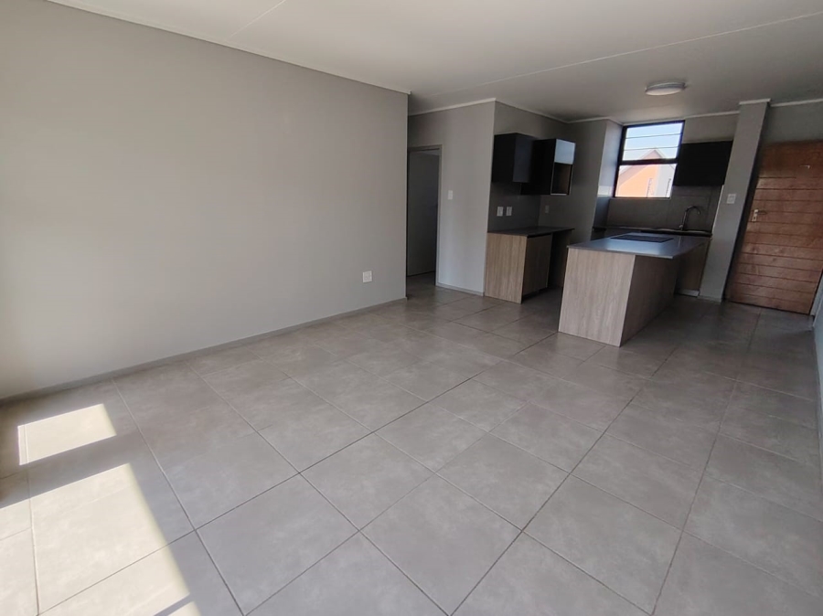 To Let 2 Bedroom Property for Rent in Amberfield Gauteng