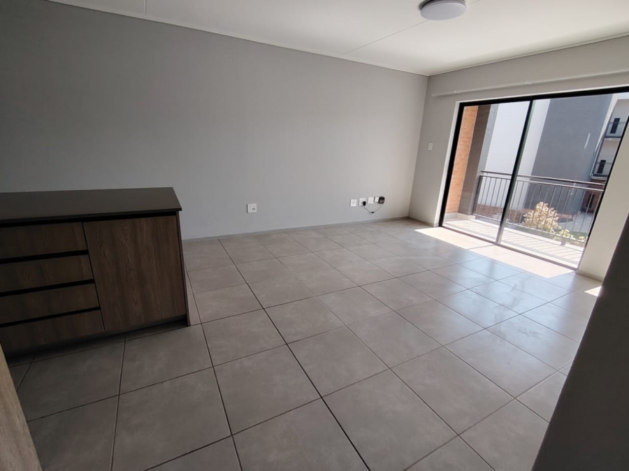 To Let 2 Bedroom Property for Rent in Amberfield Gauteng
