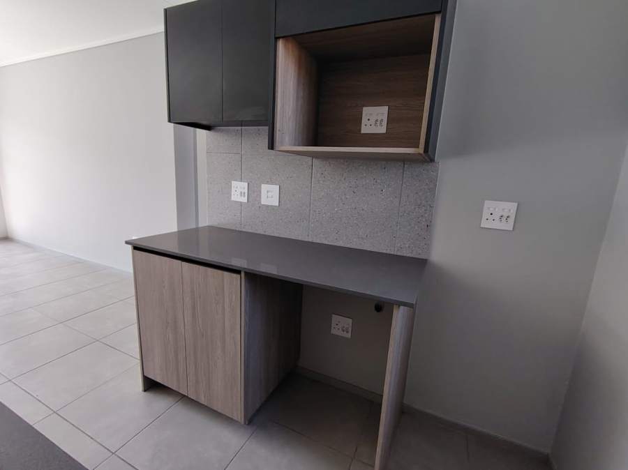 To Let 2 Bedroom Property for Rent in Amberfield Gauteng