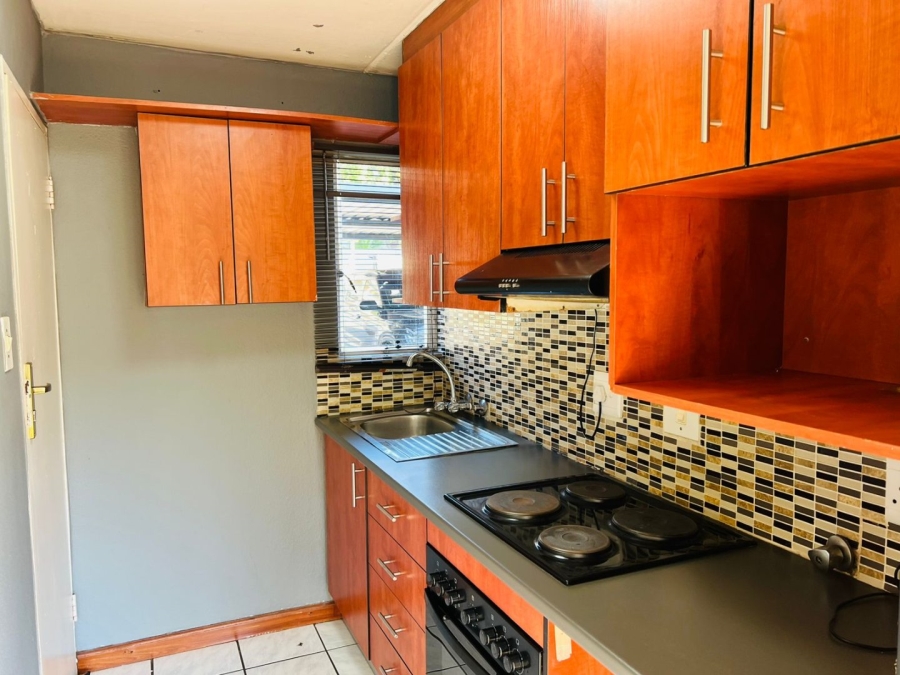 2 Bedroom Property for Sale in Eden Glen Gauteng