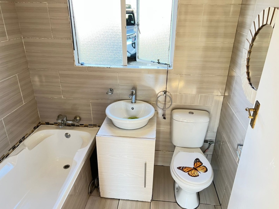 2 Bedroom Property for Sale in Eden Glen Gauteng