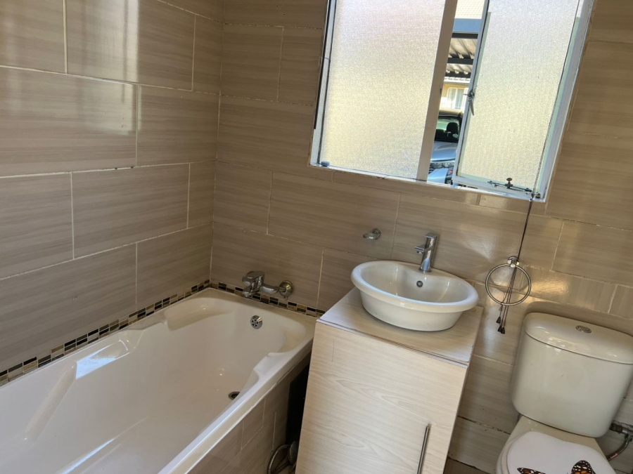 2 Bedroom Property for Sale in Eden Glen Gauteng