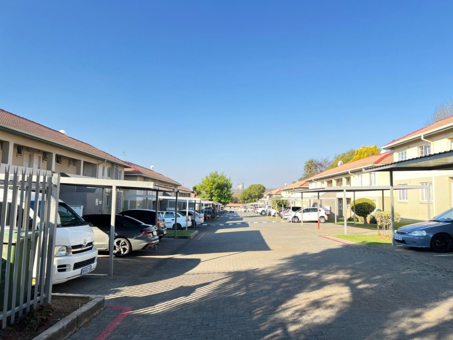 2 Bedroom Property for Sale in Eden Glen Gauteng