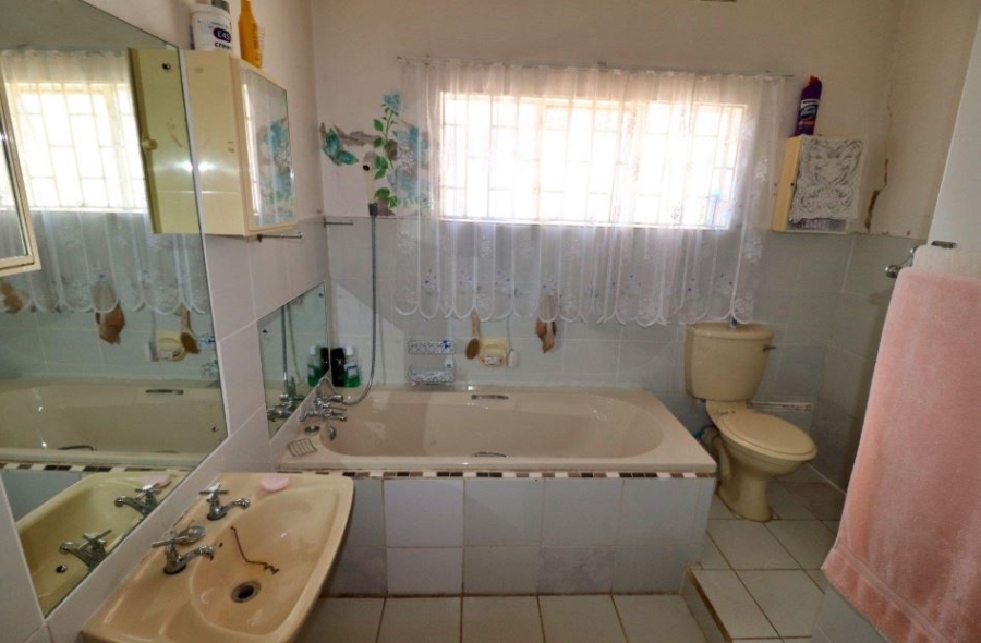 4 Bedroom Property for Sale in Primrose Gauteng