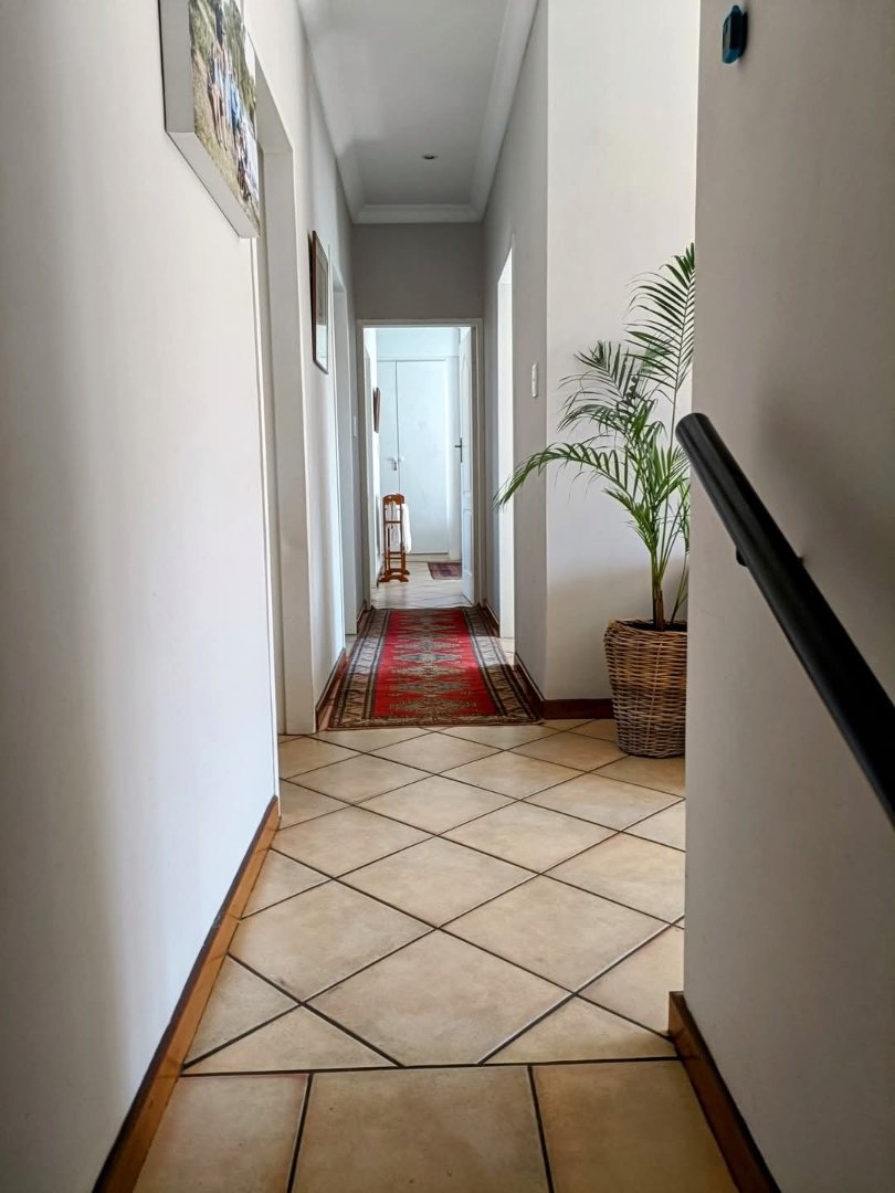 3 Bedroom Property for Sale in Eldoglen Gauteng