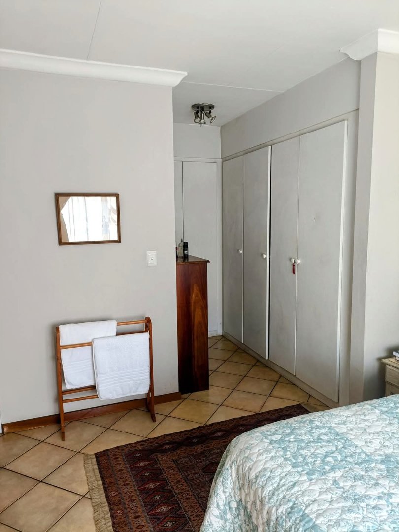 3 Bedroom Property for Sale in Eldoglen Gauteng