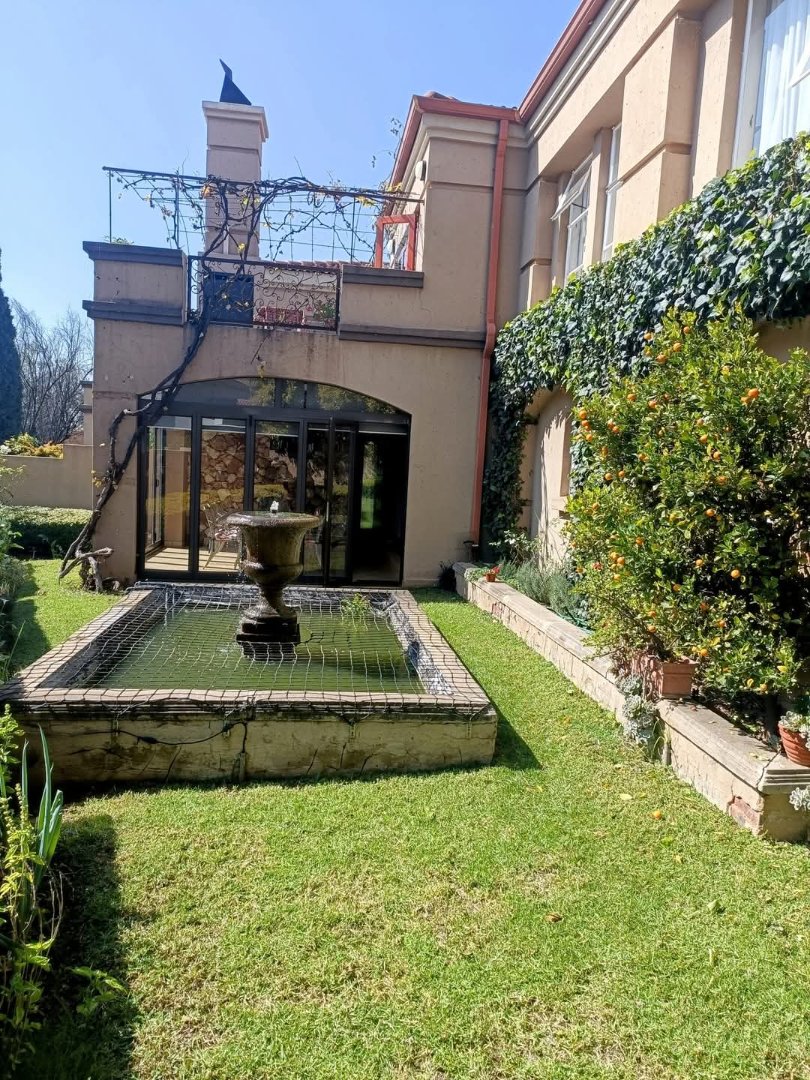 3 Bedroom Property for Sale in Eldoglen Gauteng