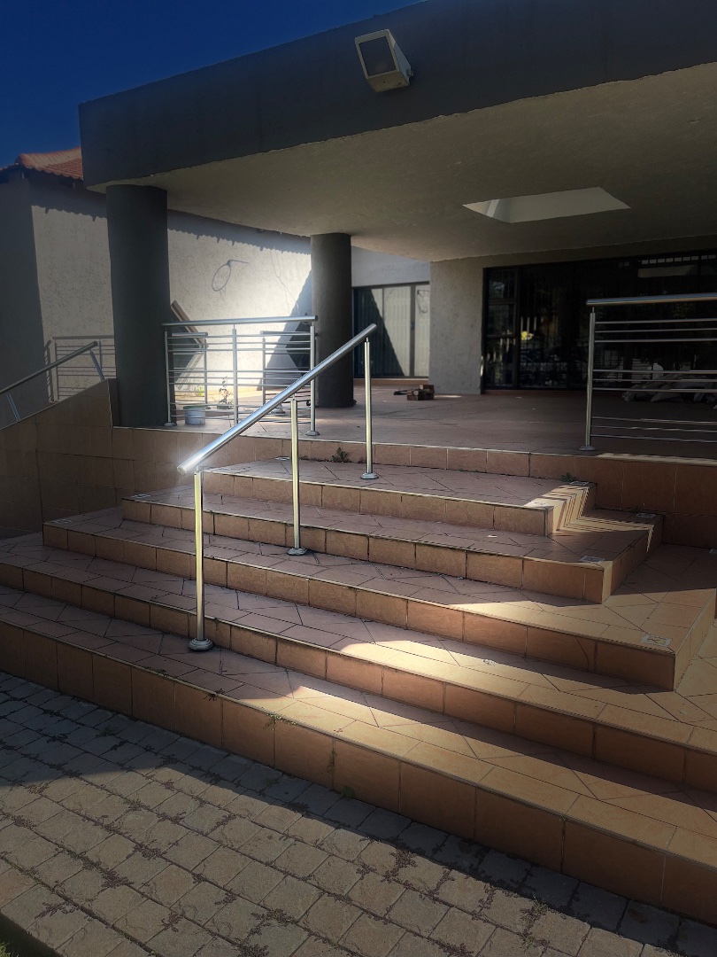 To Let 5 Bedroom Property for Rent in Westdene Gauteng