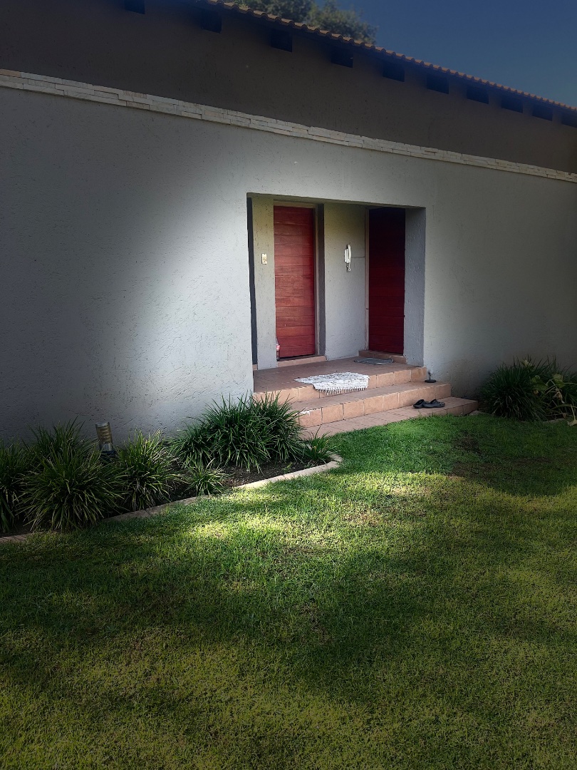 To Let 5 Bedroom Property for Rent in Westdene Gauteng