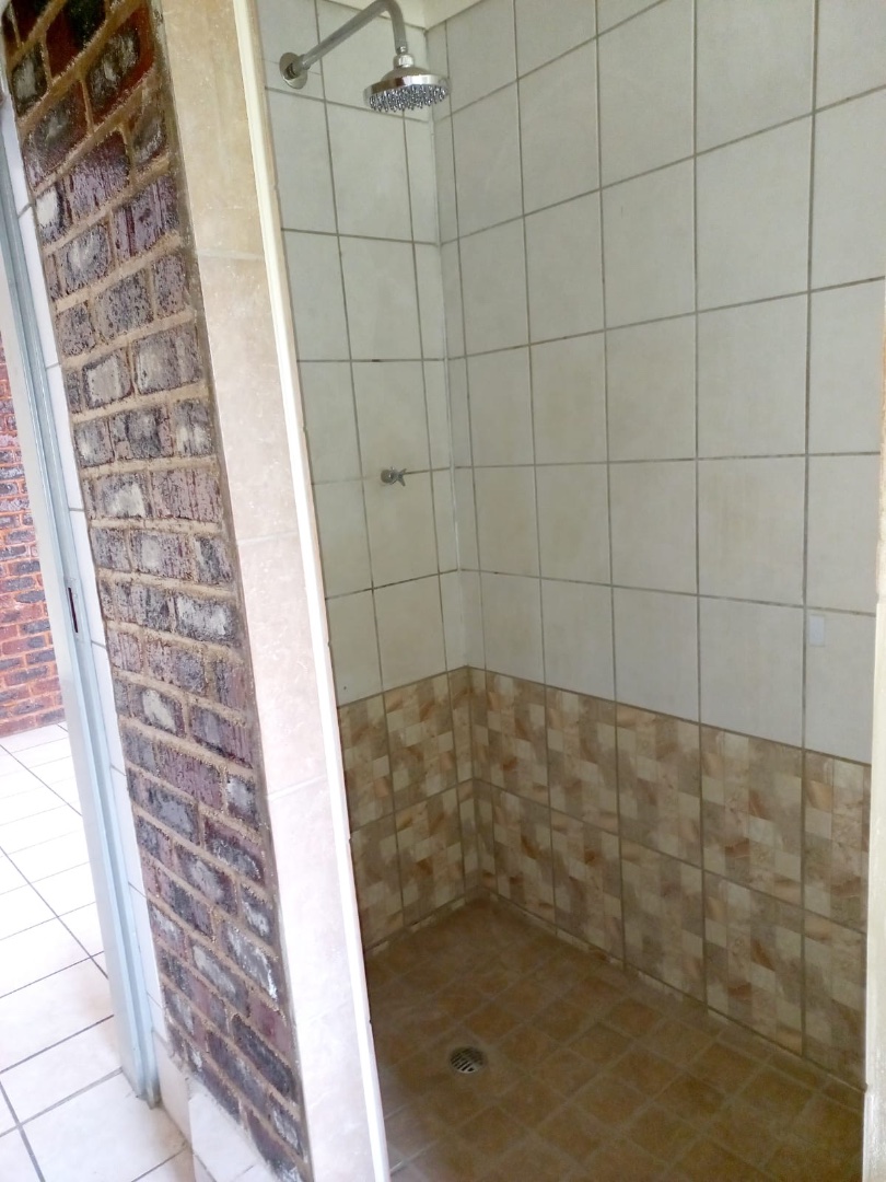 To Let 1 Bedroom Property for Rent in Putfontein Gauteng