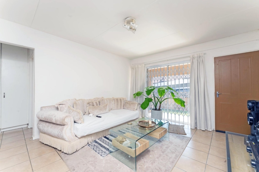 2 Bedroom Property for Sale in Vorna Valley Gauteng