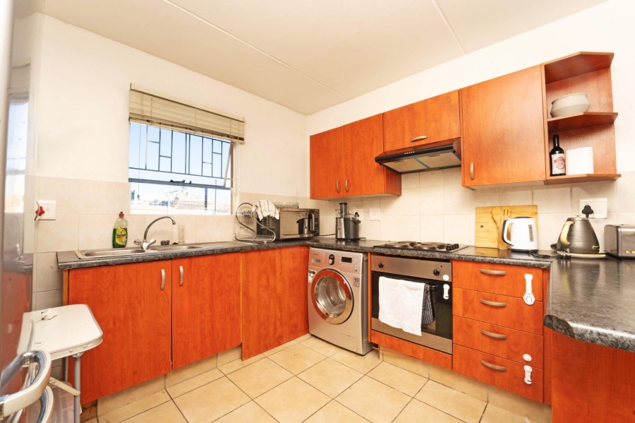 2 Bedroom Property for Sale in Vorna Valley Gauteng