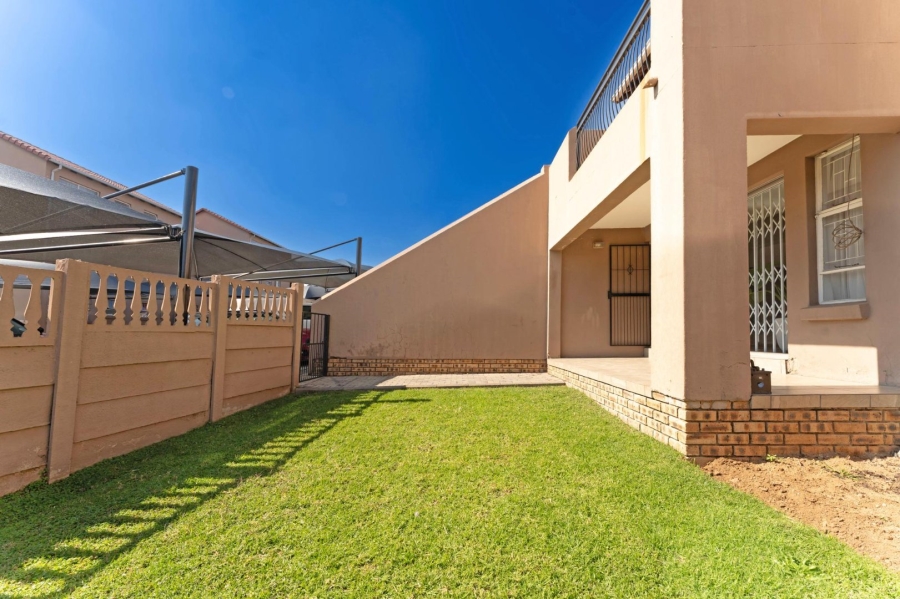 2 Bedroom Property for Sale in Vorna Valley Gauteng