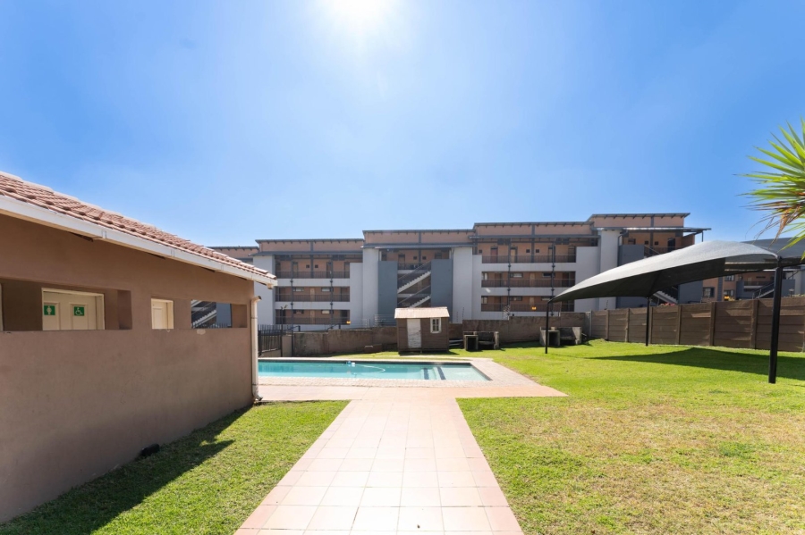 2 Bedroom Property for Sale in Vorna Valley Gauteng