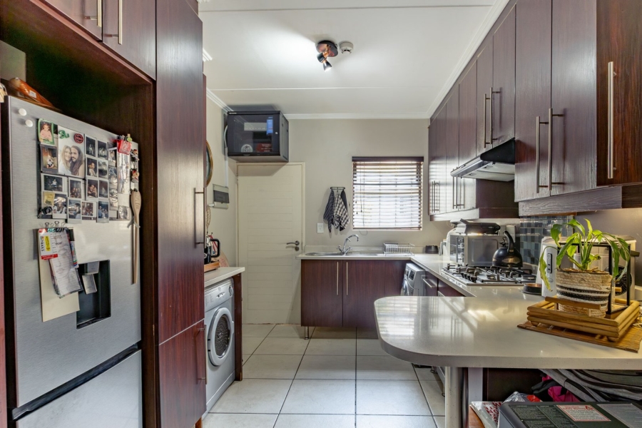 2 Bedroom Property for Sale in Greenstone Hill Gauteng