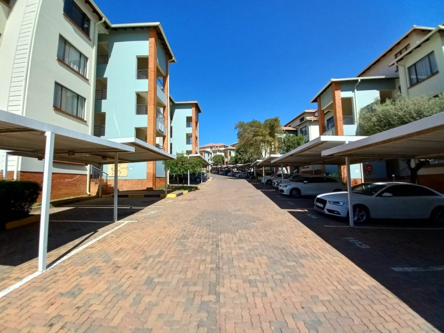 2 Bedroom Property for Sale in Greenstone Hill Gauteng