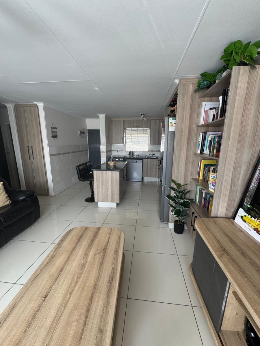 To Let 3 Bedroom Property for Rent in Ravenswood Gauteng