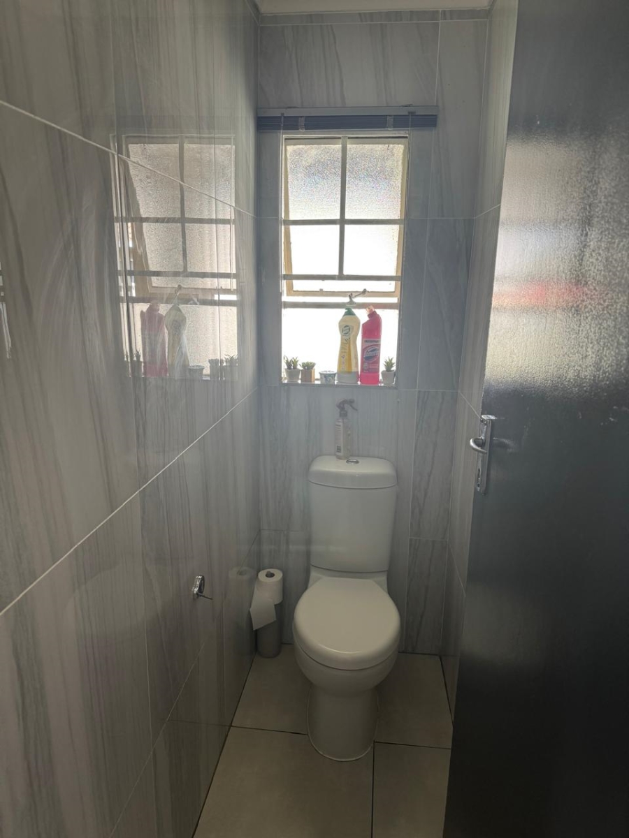 To Let 3 Bedroom Property for Rent in Ravenswood Gauteng