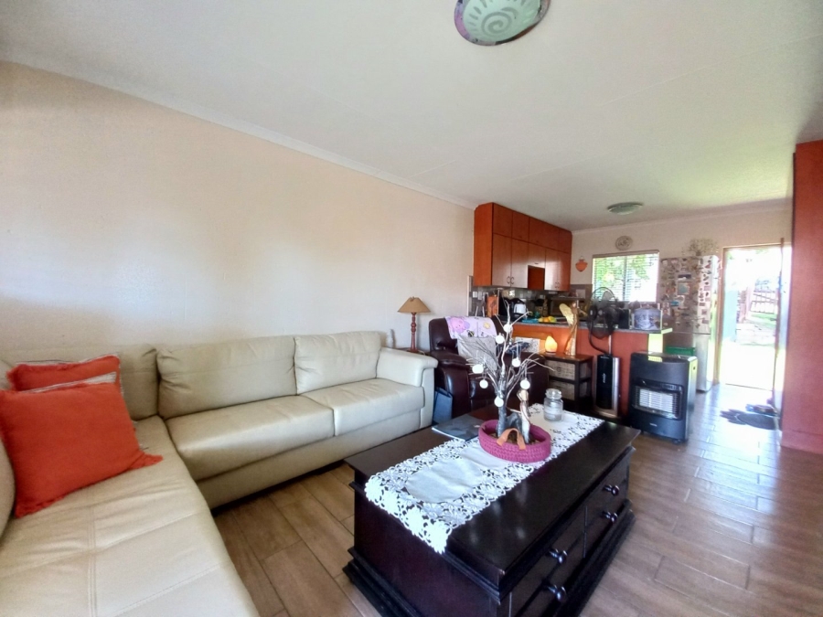 2 Bedroom Property for Sale in Greenstone Hill Gauteng