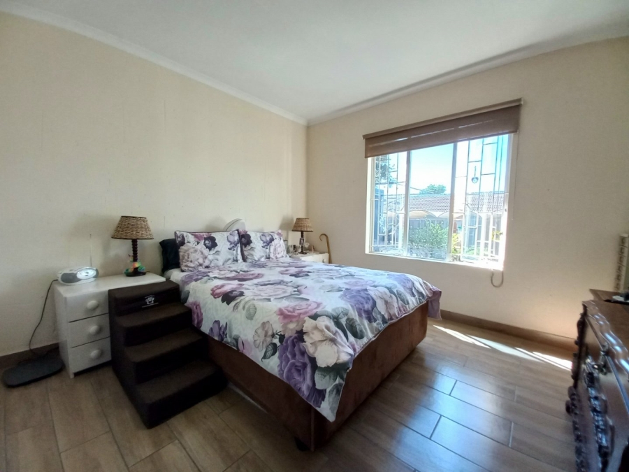 2 Bedroom Property for Sale in Greenstone Hill Gauteng