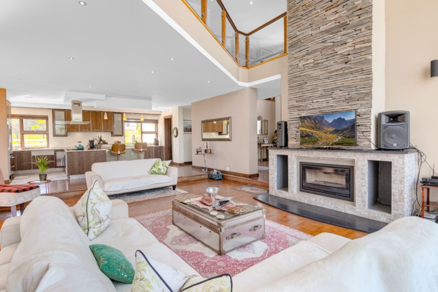 7 Bedroom Property for Sale in Saddlebrook Estate Gauteng