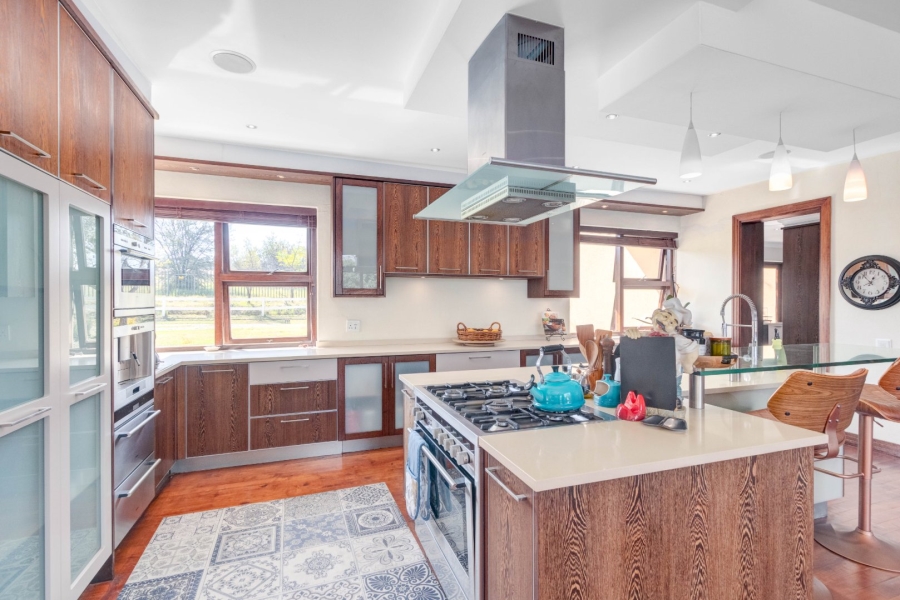 7 Bedroom Property for Sale in Saddlebrook Estate Gauteng