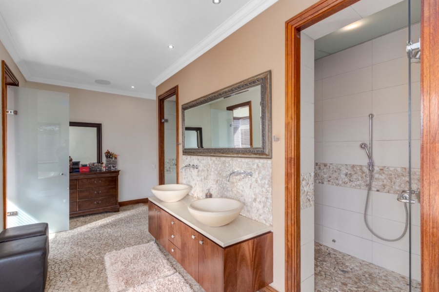 7 Bedroom Property for Sale in Saddlebrook Estate Gauteng