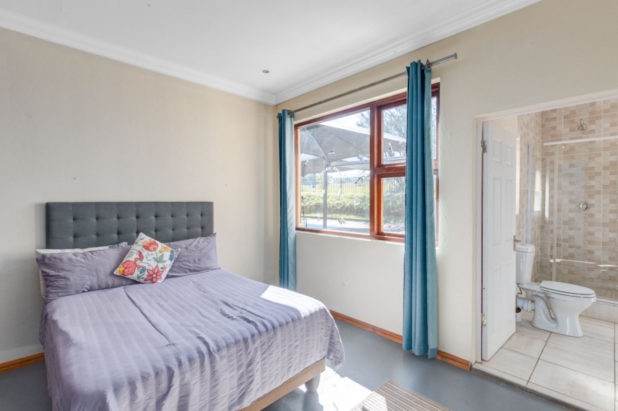 7 Bedroom Property for Sale in Saddlebrook Estate Gauteng