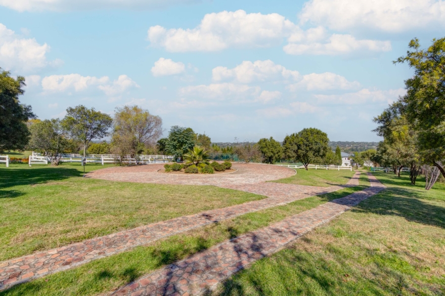 7 Bedroom Property for Sale in Saddlebrook Estate Gauteng