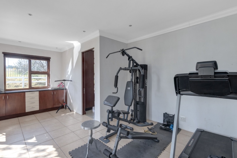 7 Bedroom Property for Sale in Saddlebrook Estate Gauteng