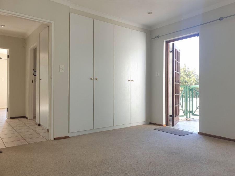 To Let 2 Bedroom Property for Rent in Oaklands Gauteng