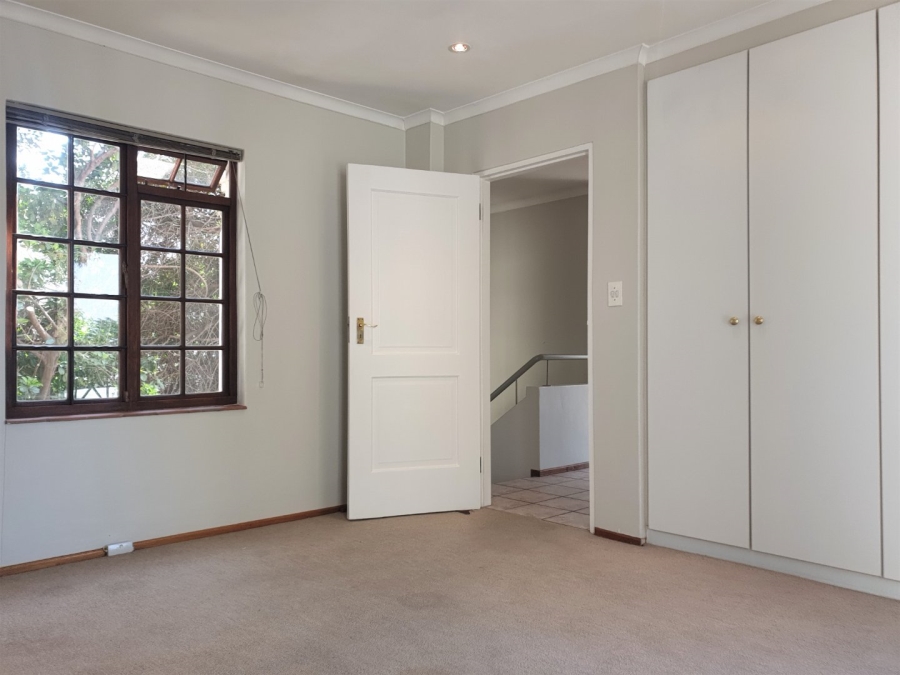 To Let 2 Bedroom Property for Rent in Oaklands Gauteng