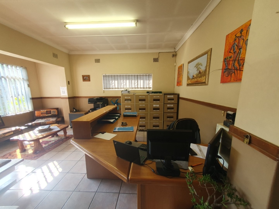  Bedroom Property for Sale in Pretoria North Gauteng